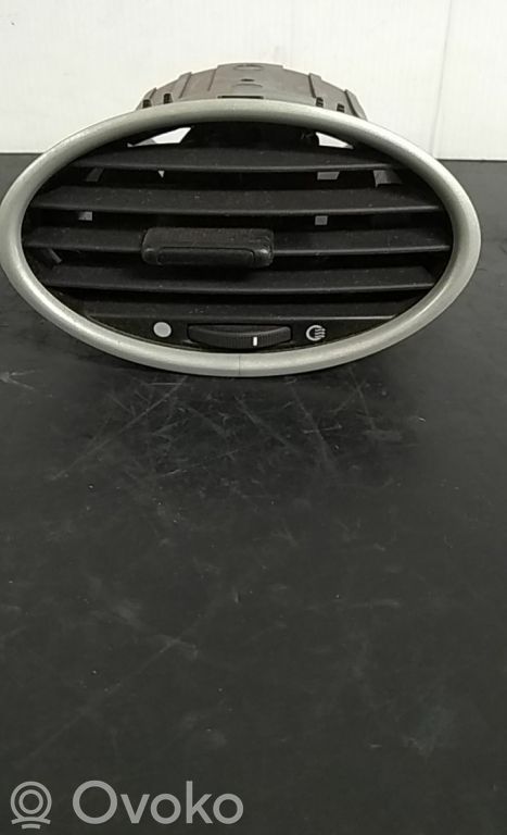 Gaisa vārsta motoriņš   4M51A014L21AD,4M51A014L21BC,DIREITO