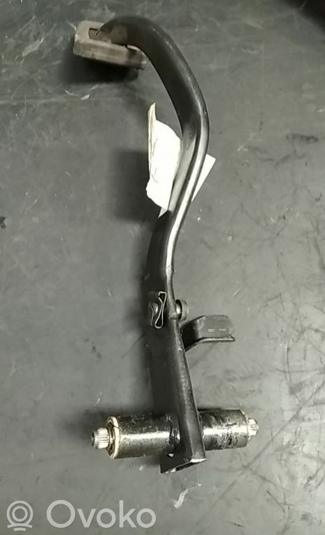 Opel Astra H Bremžu pedālis 