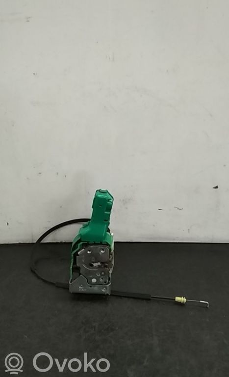 Front door lock   35S09