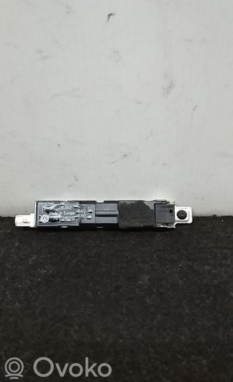 Volkswagen Golf VI Aerial antenna amplifier 