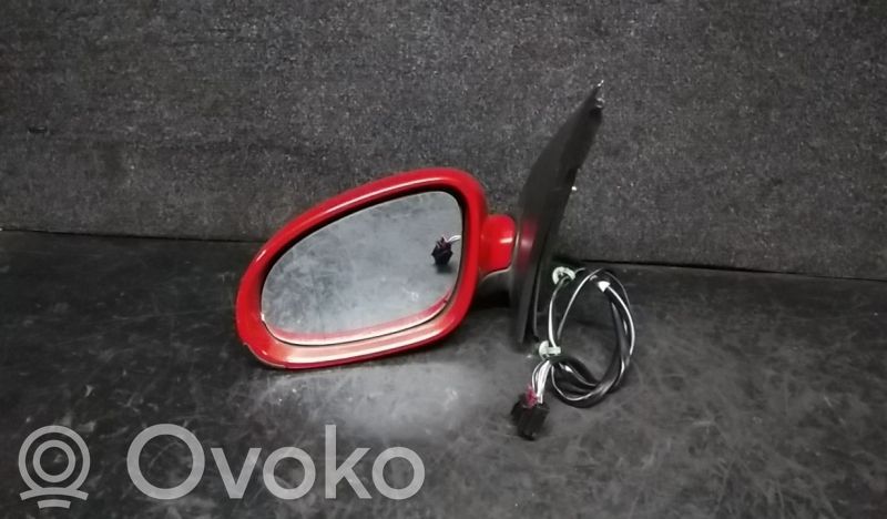 Volkswagen Golf V Front door electric wing mirror 