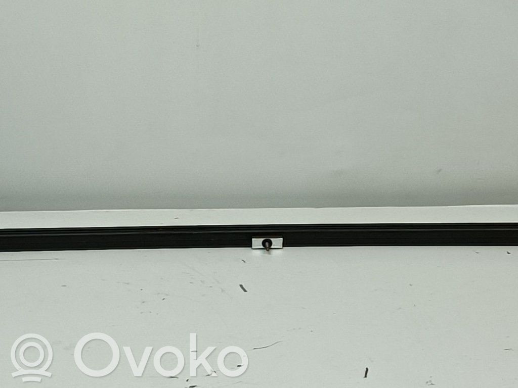 Opel Astra H Kattokisko 
