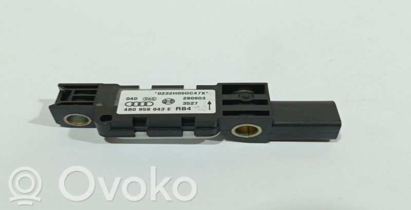 Audi A3 S3 8P Airbag deployment crash/impact sensor 