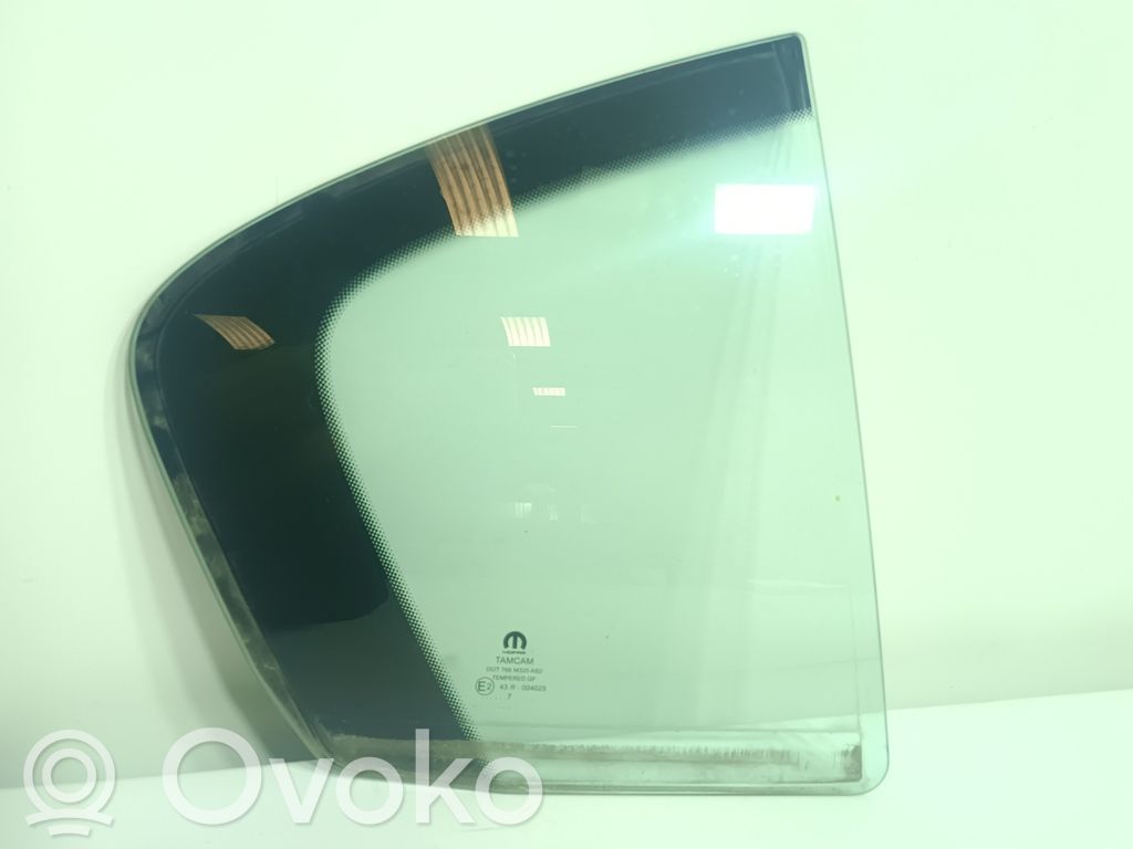 Rear side window   43R004025