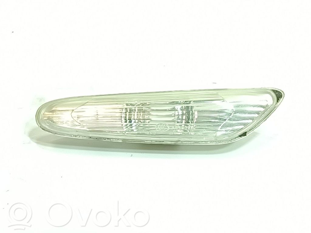 BMW 3 E92 E93 Blinker vorne Stoßstange 
