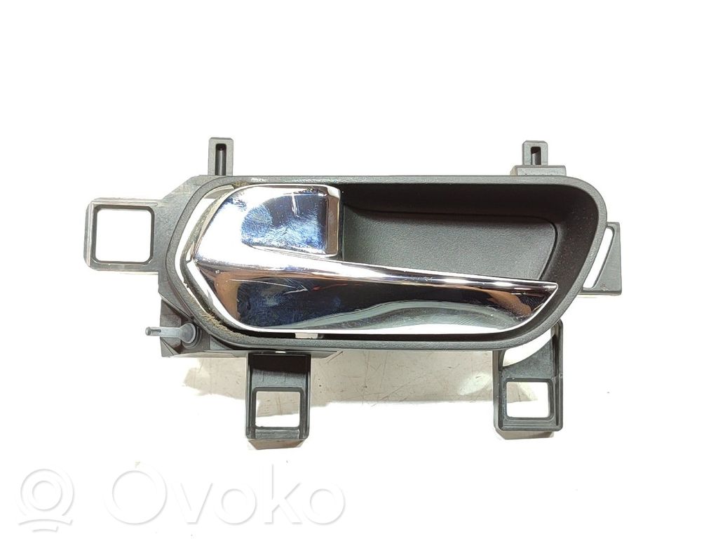 Manecilla externa puerta trasera   806715FA6A,806715FA5A