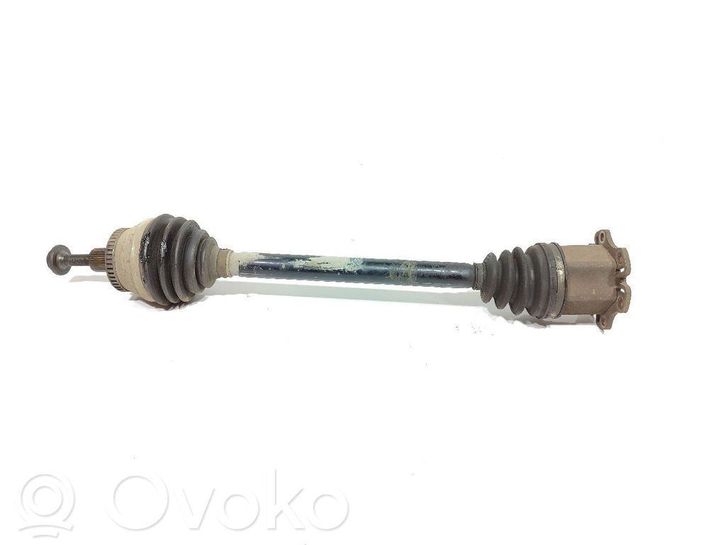 Audi A4 S4 B7 8E 8H Półoś przednia 