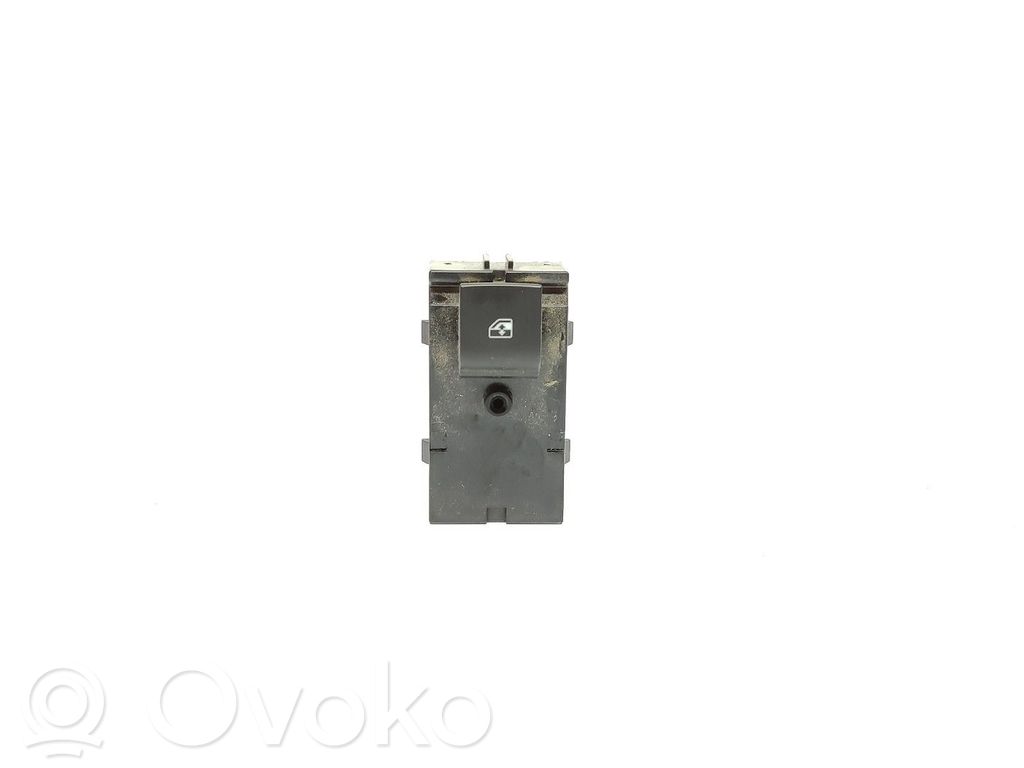 Electric window control switch   13408452,321969