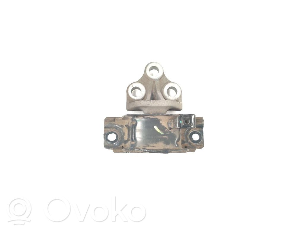 Opel Corsa E Engine mount bracket 