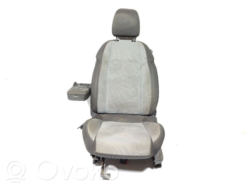 Alfa Romeo Giulietta Front driver seat 