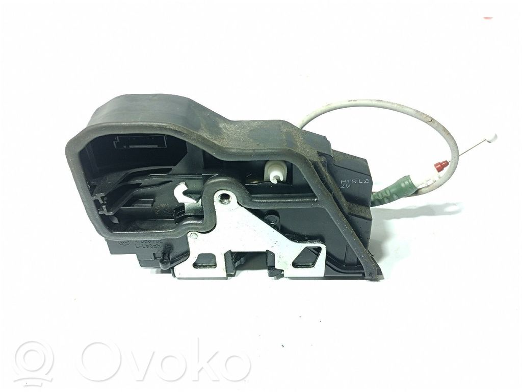 BMW 3 F30 F35 F31 Takaoven lukko 