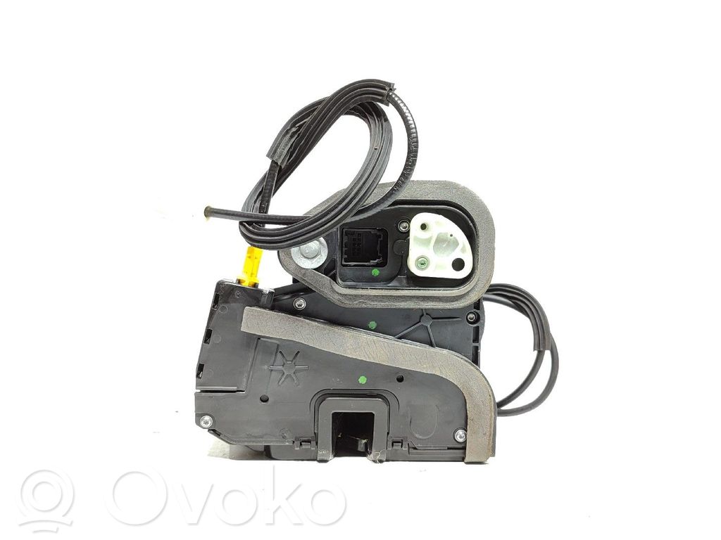 Opel Astra K Etuoven lukko 