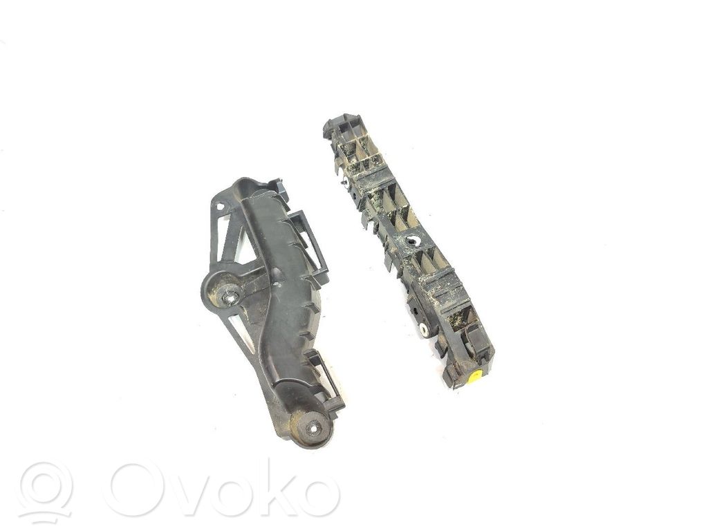 Rear bumper mounting bracket   13399581,39085590,DEFEITO,LADOTRASDIREITO