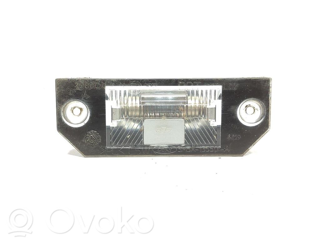 Luz de freno adicional/tercera   3M5A13550A