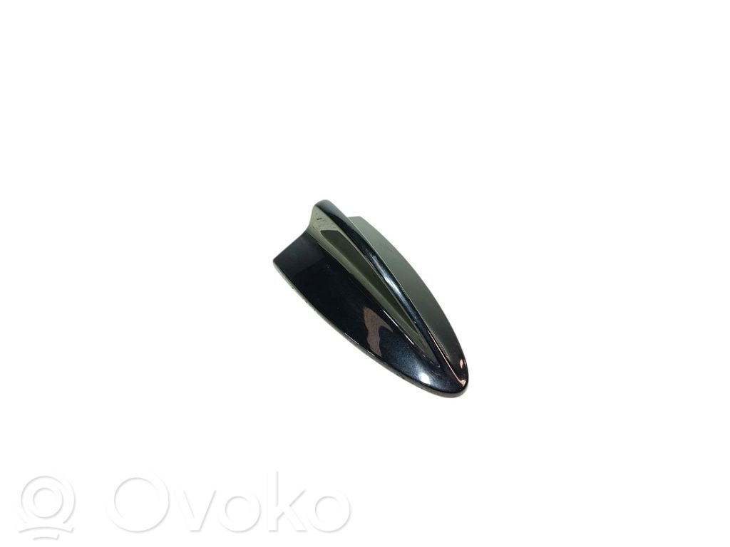 Radio antenna   1682607,692934506,DEFEITO