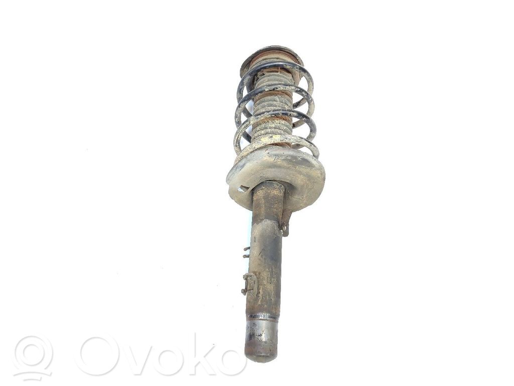 Peugeot 208 I Front shock absorber/damper 