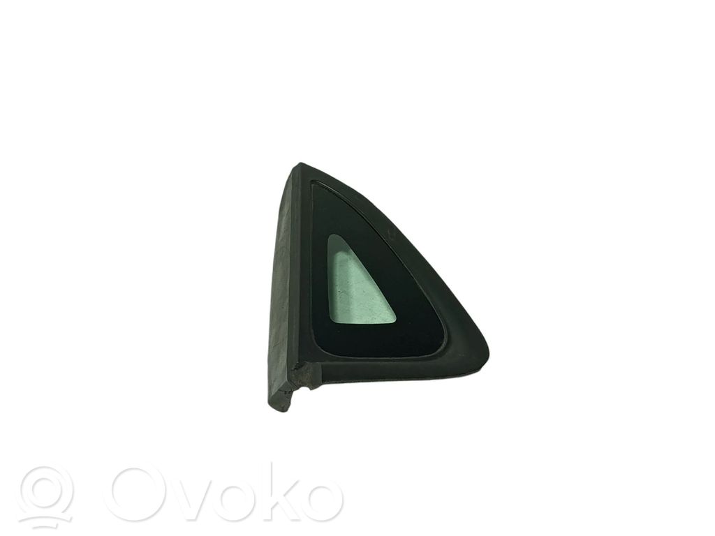 Vidrio lateral trasero