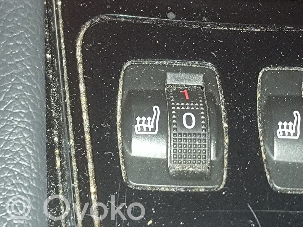 Peugeot 508 RXH Comutator încălzire scaune 