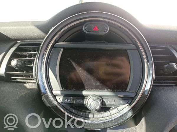 Panel / Radioodtwarzacz CD/DVD/GPS   503551691208,6131935450502