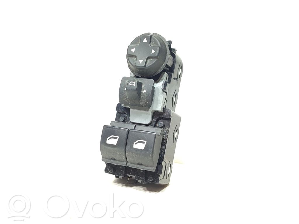 Electric window control switch   39089070