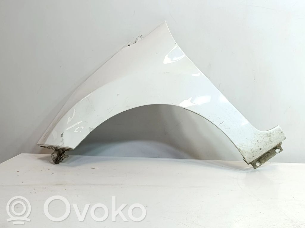 Ford Fiesta Крыло 