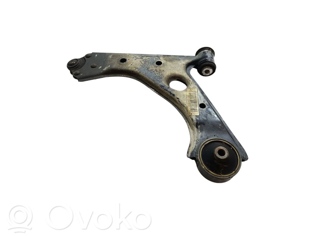 Opel Corsa E Рычаг 