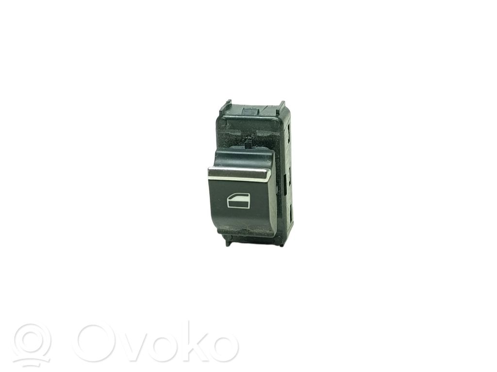 Interruptor del elevalunas eléctrico   98220313ZD