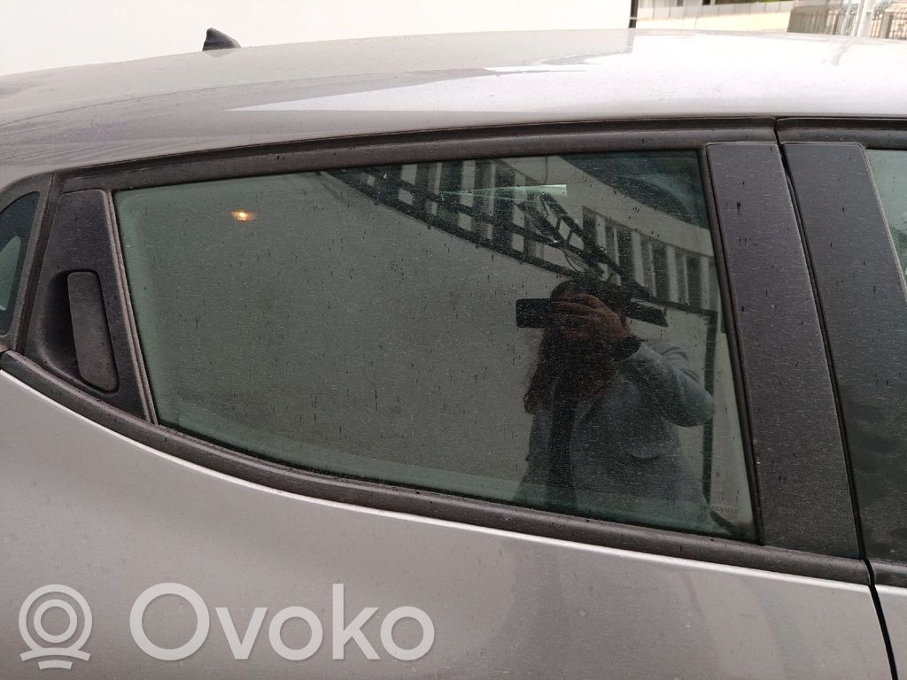 Renault Clio IV Vitre de fenêtre porte arrière