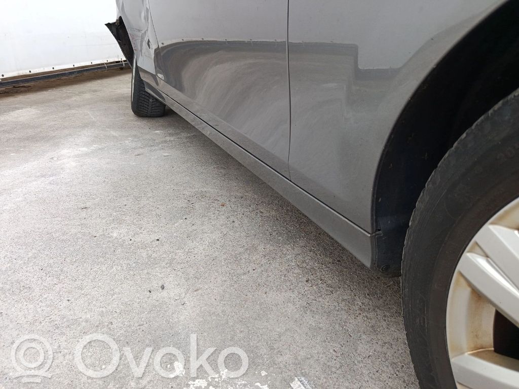 Mercedes-Benz C W204 Sottoporta