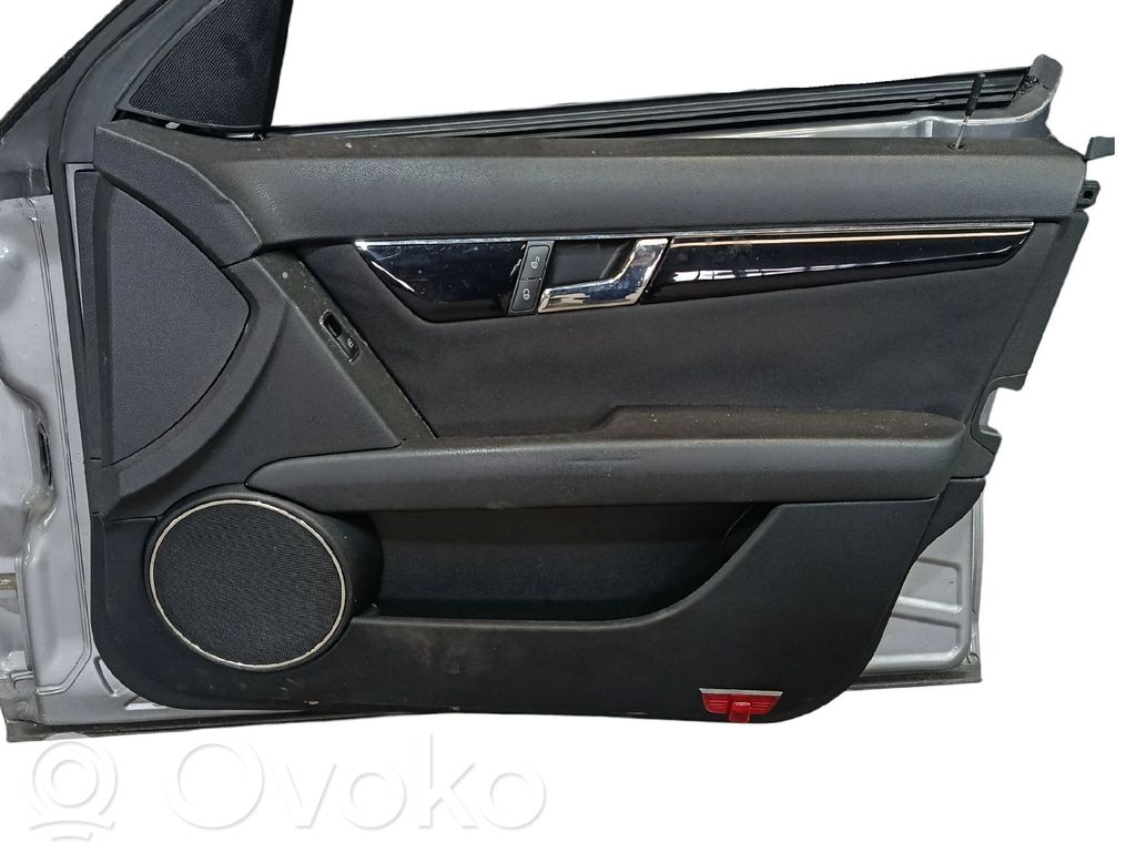 Etuoven verhoilu   DEFEITO