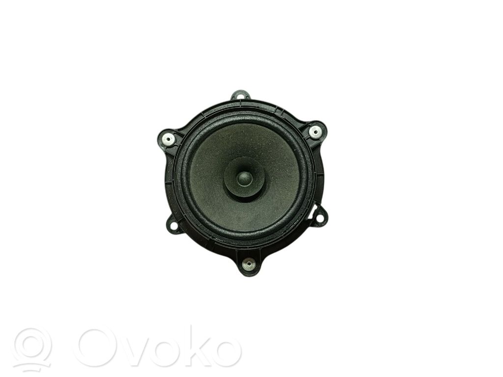 Renault Captur Panel speaker 