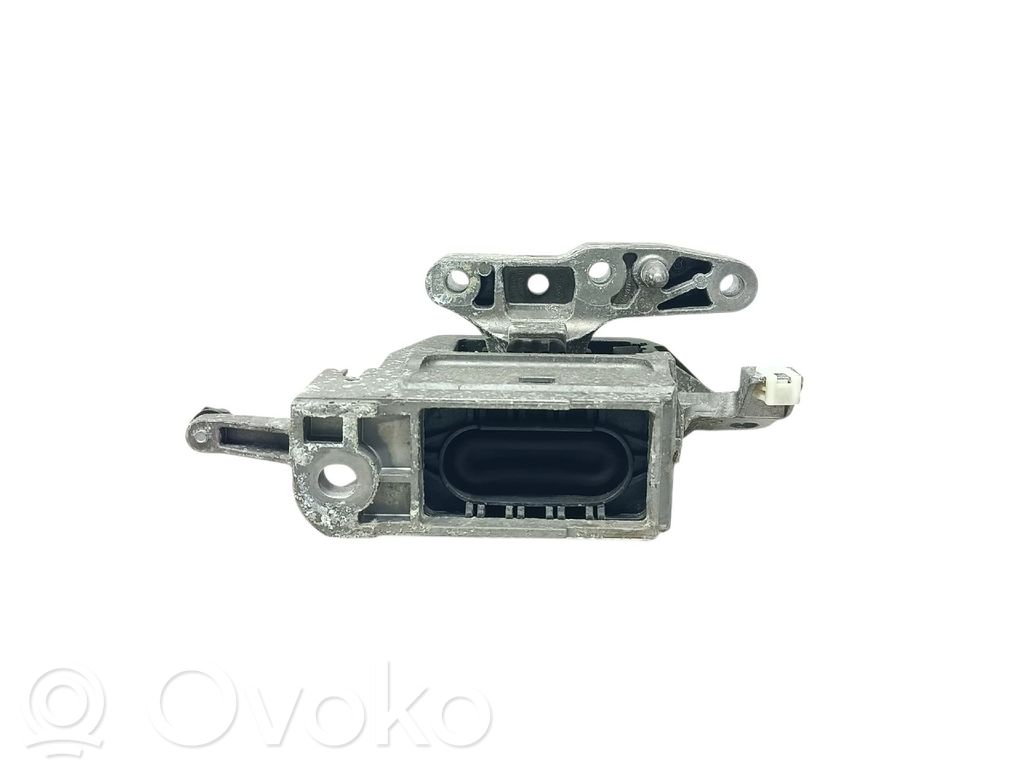Mini One - Cooper F56 F55 Engine mount bracket 