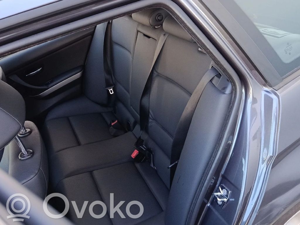 Rear seat