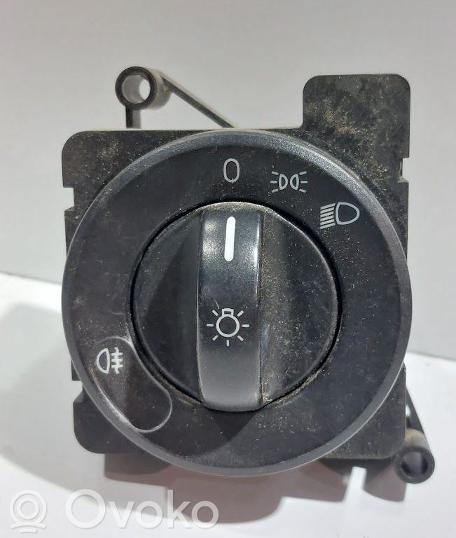 Volkswagen Crafter Light switch 