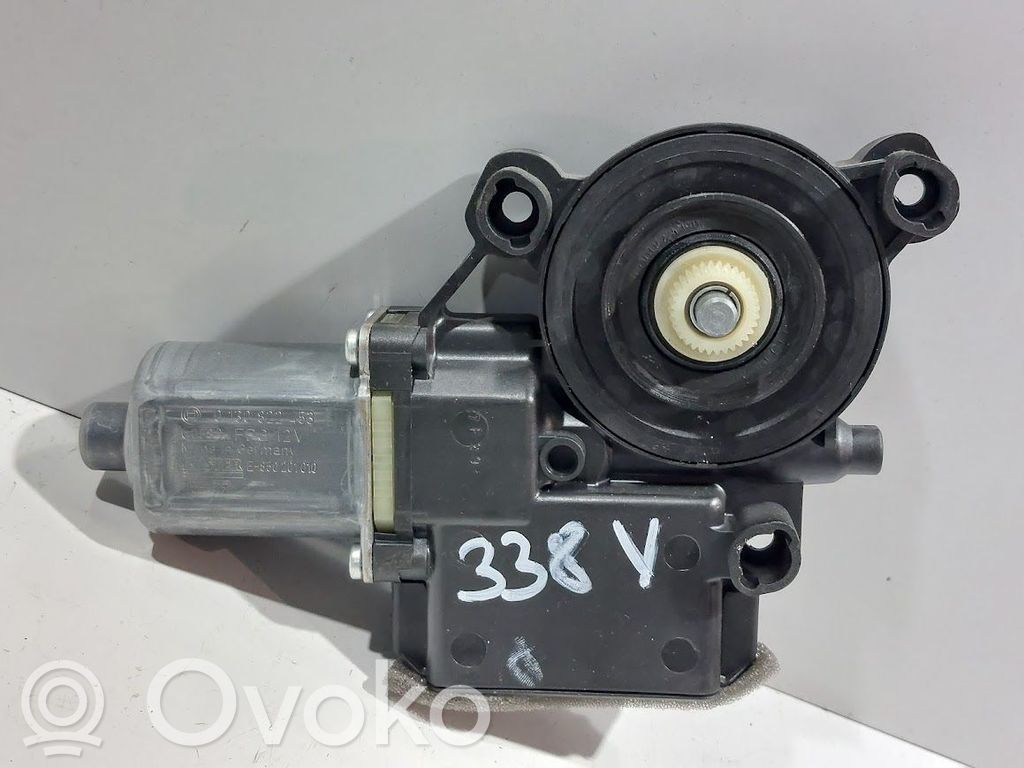 Volkswagen Multivan T6 Silnik regulatora szyby drzwi przednich 