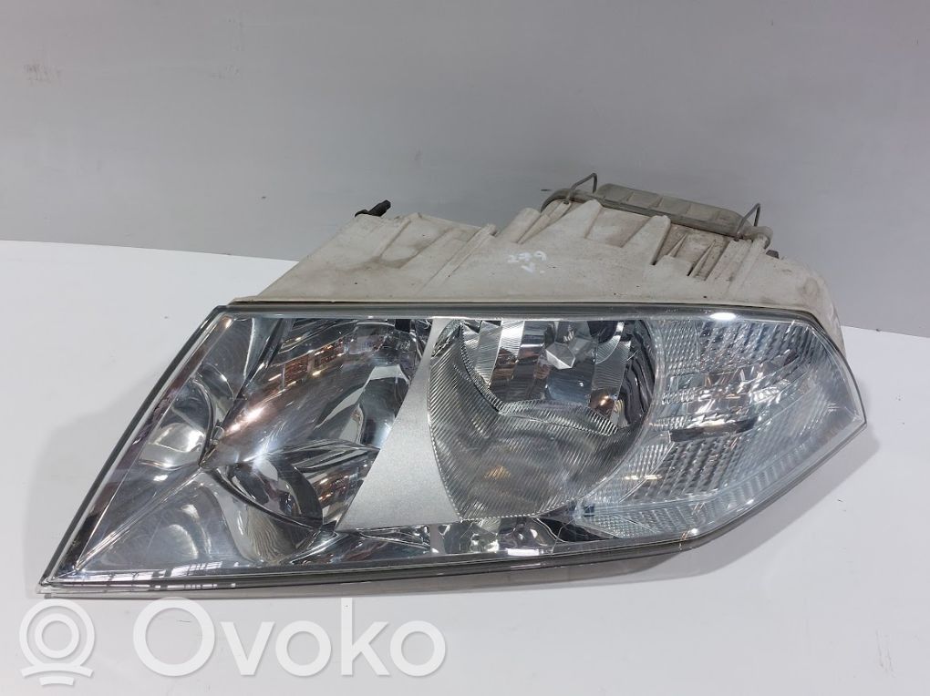 Skoda Octavia Mk2 (1Z) Lampa przednia 