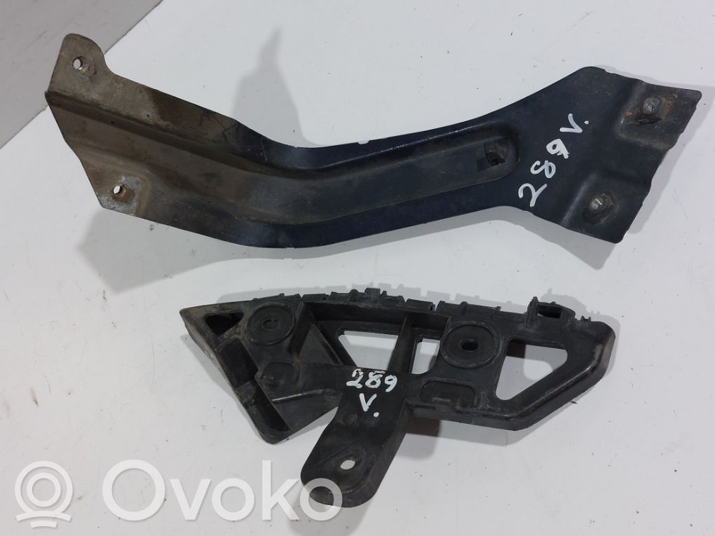 Volkswagen Touran II Uchwyt / Mocowanie błotnika przedniego 