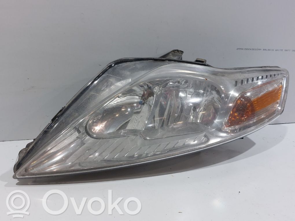 Ford Mondeo MK IV Phare frontale 