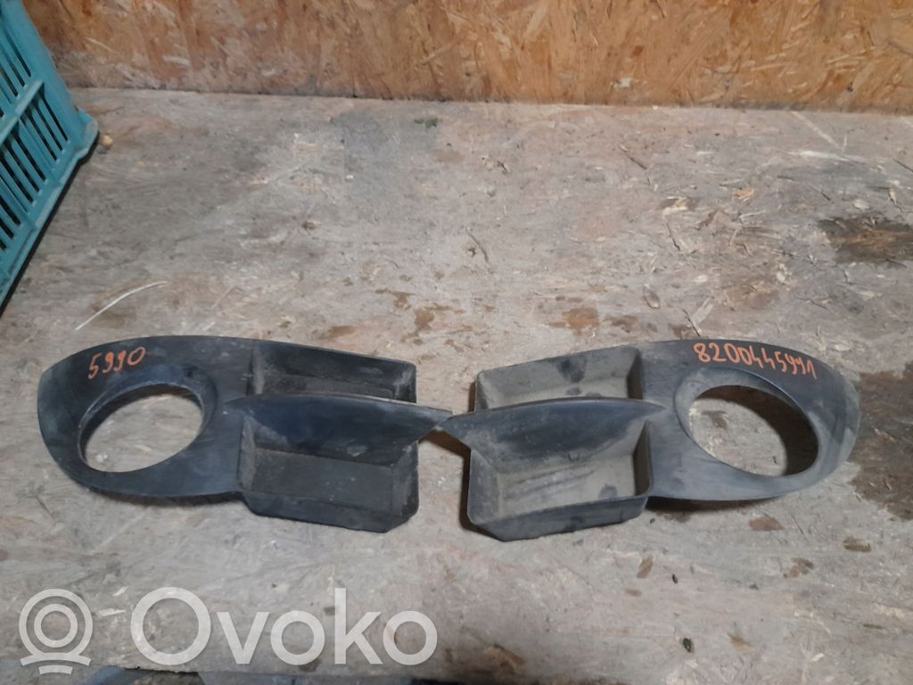 Renault Clio II Mascherina/griglia fendinebbia anteriore 