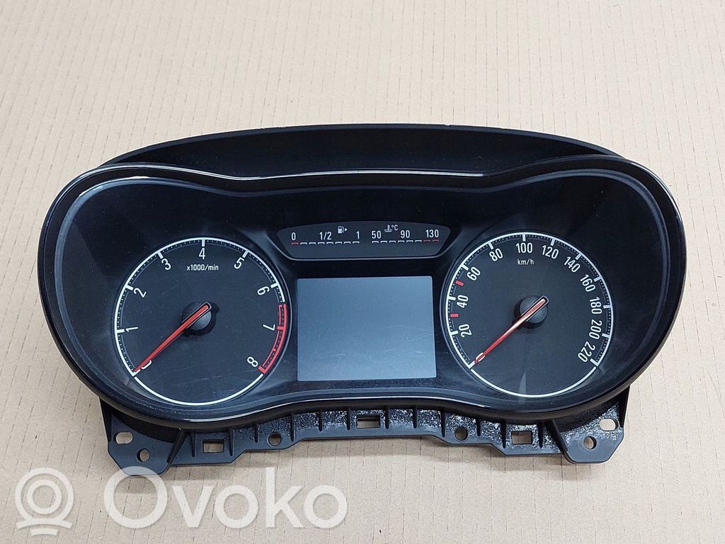 Opel Corsa E Spidometrs (instrumentu panelī) 