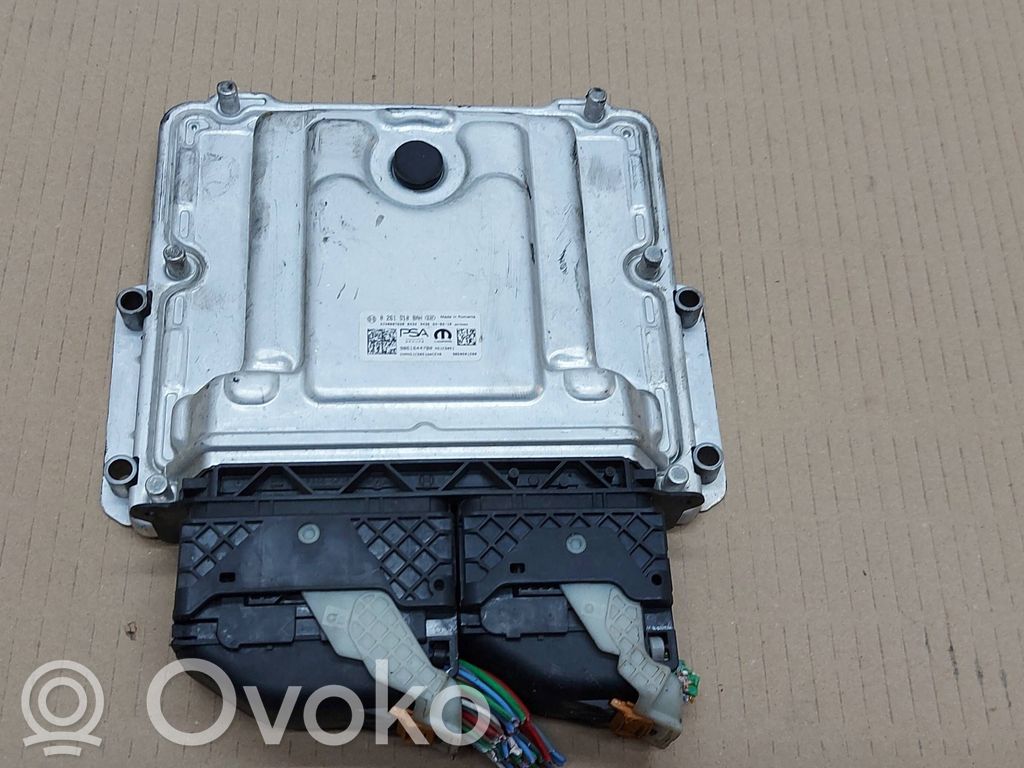 Peugeot 3008 II Engine control unit/module 