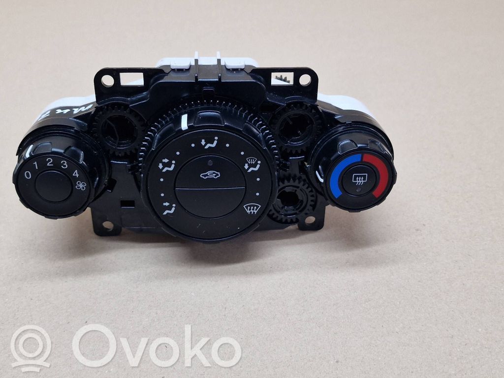 Climate control unit   8A6118549AE,8A6118549AE