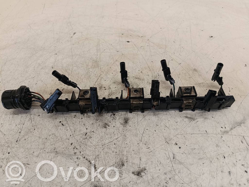 Volkswagen PASSAT B6 Cables de los inyectores de combustible 