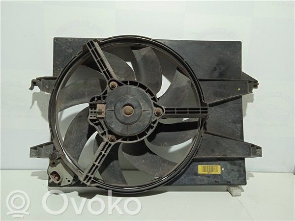 Mazda 2 Lodówka samochodu dostawczego 
