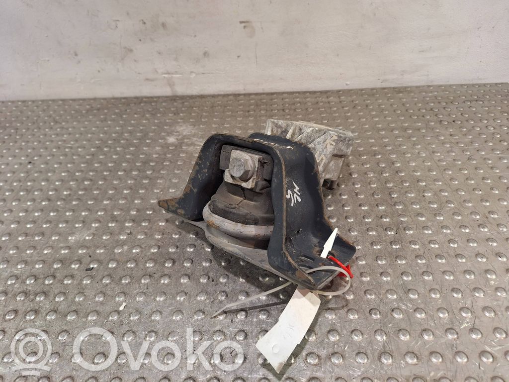 Renault Modus Engine mount bracket 