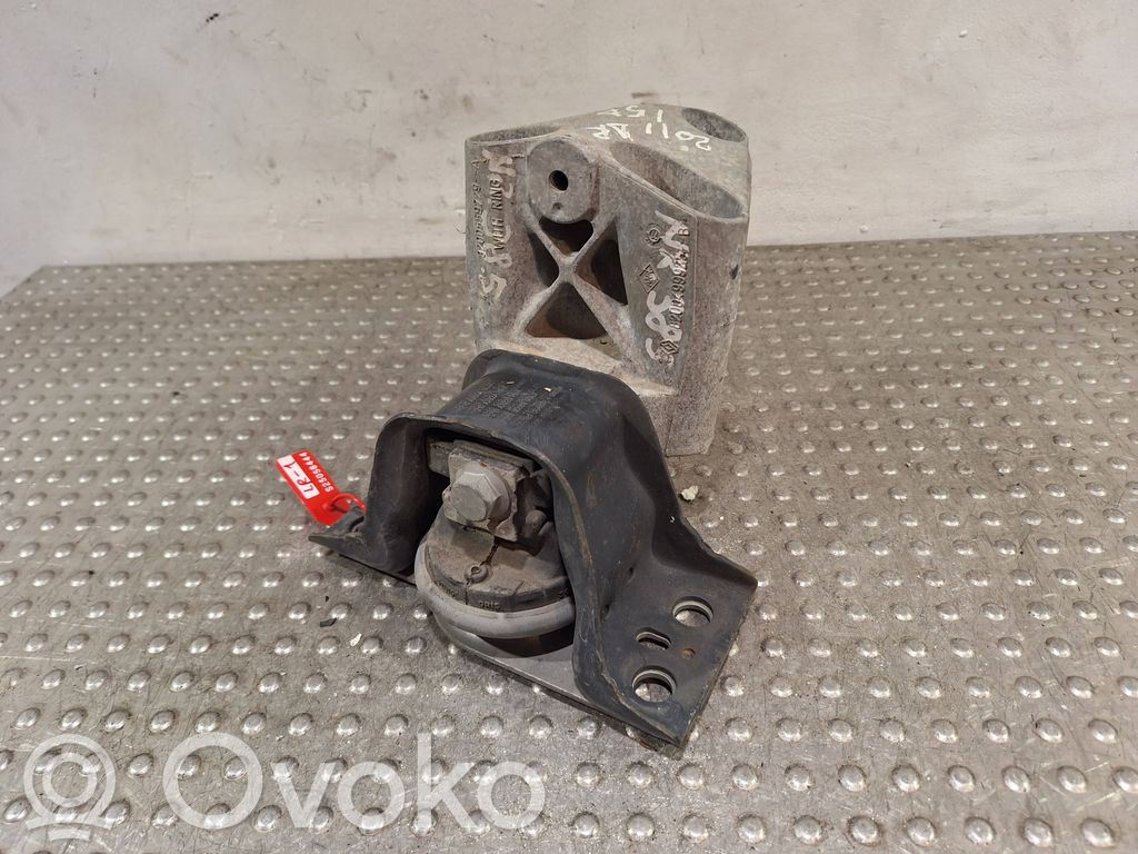 Renault Clio III Engine mount bracket 