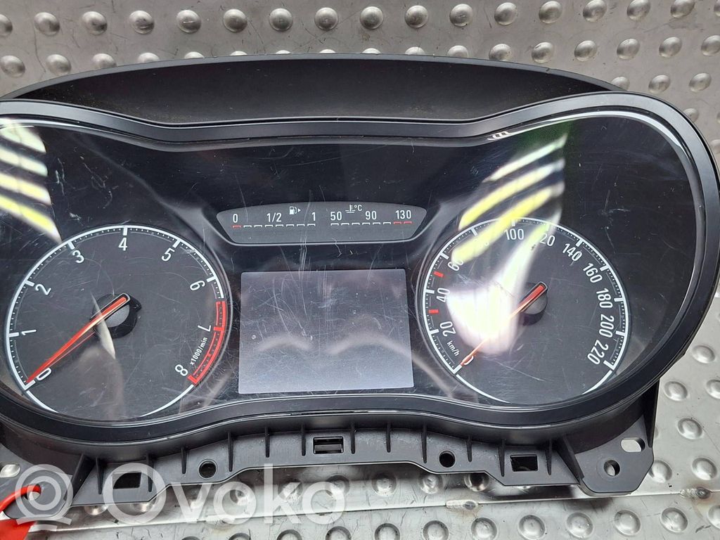 Opel Corsa E Speedometer (instrument cluster) 