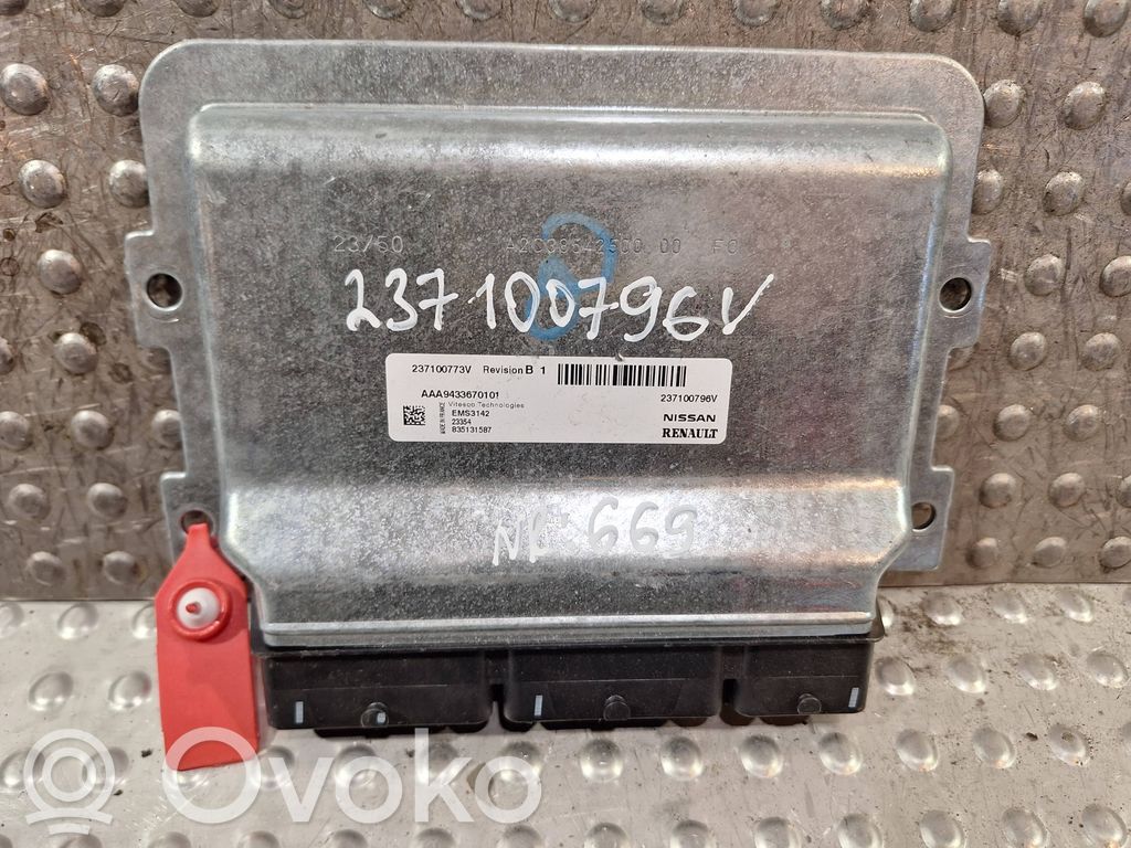Dacia Sandero III Engine control unit/module 