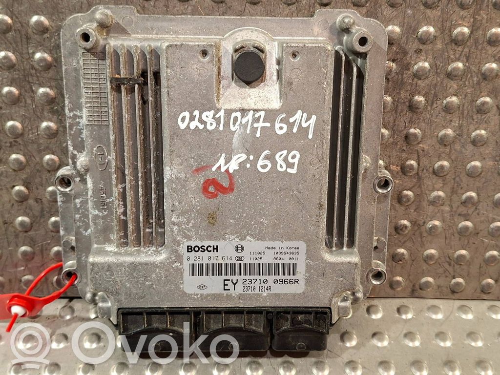 Renault Latitude (L70) Engine control unit/module 