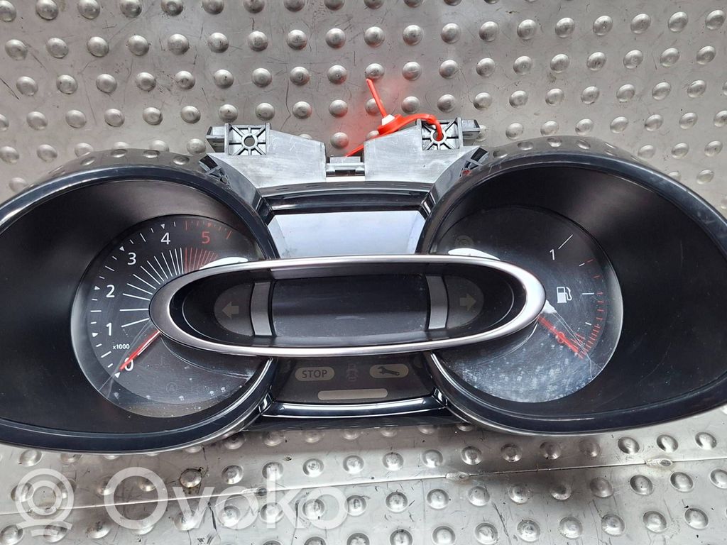 Renault Clio IV Speedometer (instrument cluster) 